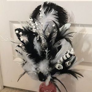 Black An White Feather Center Piece, Tree Topper